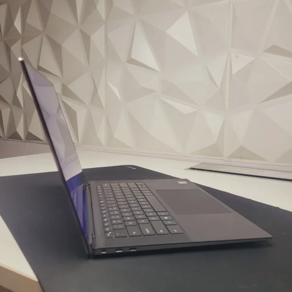 Dell Precision 5550 - Refurbished Laptop - Image 3